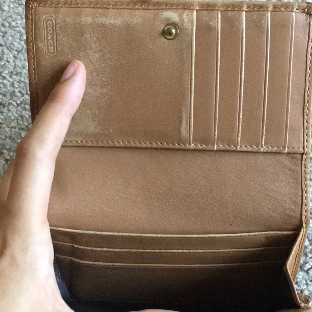 Coach Wallet & Key Holder - Authentic - Picture 6 of 8